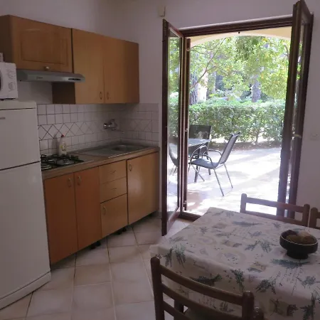 Апартаменты Soline Beach Биоград-на-Мору