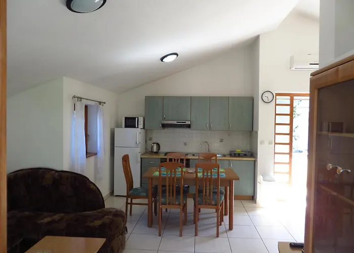Soline Beach Apartment