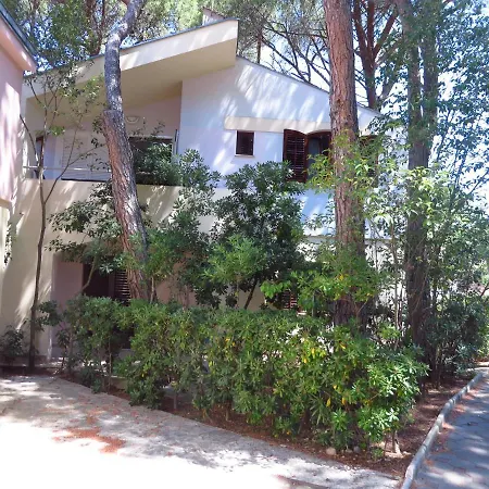 Soline Beach Apartament *